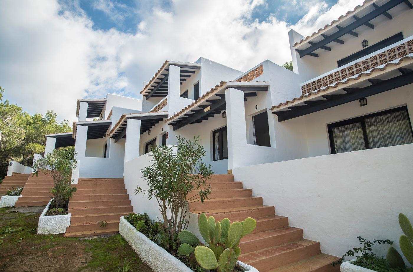 Apartamentos Pinomar Es Calo  Exterior foto